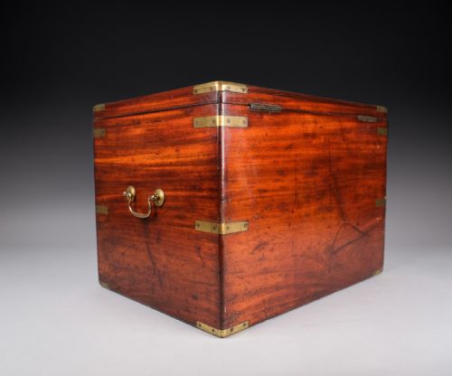 UNUSUAL 19TH CENTURY MAHOGANY CAMPAIGN BOX CHEST - ADDITIONAL PHOTO 16