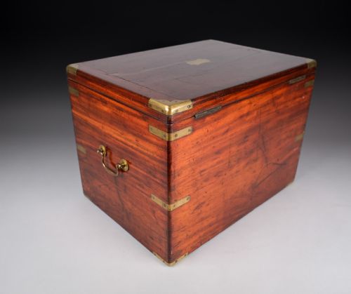 UNUSUAL 19TH CENTURY MAHOGANY CAMPAIGN BOX CHEST - ADDITIONAL PHOTO 17