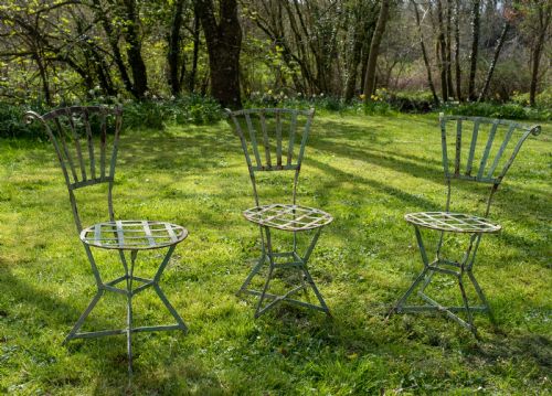 19TH CENTURY FRENCH WROUGHT IRON GARDEN CHAIRS SET OF 3 - ADDITIONAL PHOTO 6
