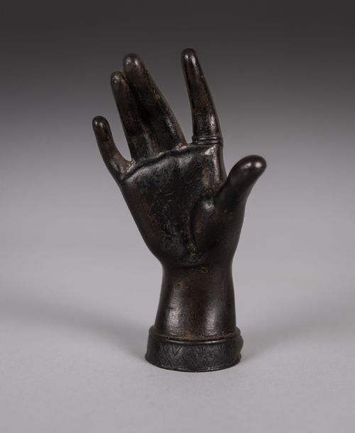 FINE VICTORIAN BRONZE LADIES' HAND PAPERWEIGHT - ADDITIONAL PHOTO 2
