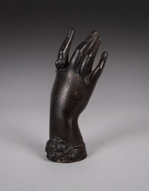 FINE VICTORIAN BRONZE LADIES' HAND PAPERWEIGHT - ADDITIONAL PHOTO 7