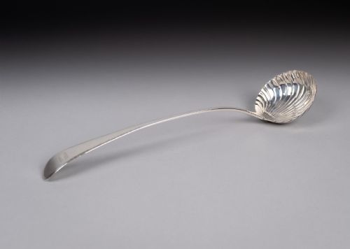 STERLING SILVER LADLE BY HESTER BATEMAN LONDON 1787 WITH CASE - ADDITIONAL PHOTO 13
