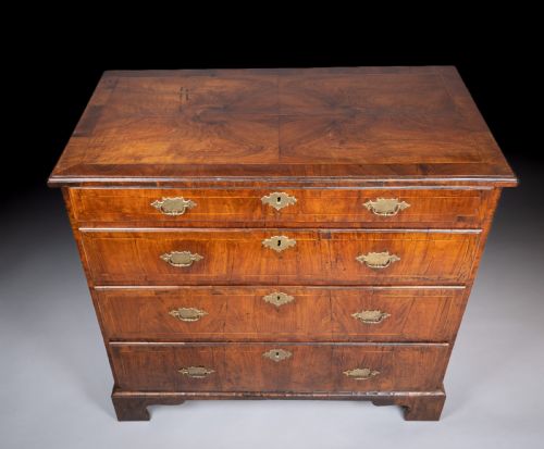 GEORGE II WALNUT CROSS BANDED CHEST OF DRAWERS C1740 - ADDITIONAL PHOTO 1