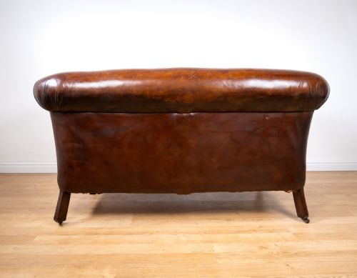 VICTORIAN DOUBLE DROPEND CHESTERFIELD LEATHER SOFA BY ROBERTSON COLEMAN LTD NORWICH - ADDITIONAL PHOTO 13