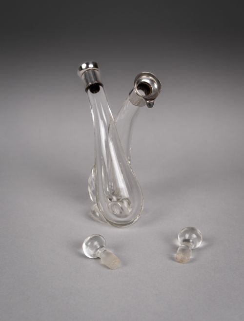 STERLING SILVER DOUBLE OIL AND VINEGAR BOTTLE BY WILLIAM HUTTON SONS 1922 - ADDITIONAL PHOTO 2