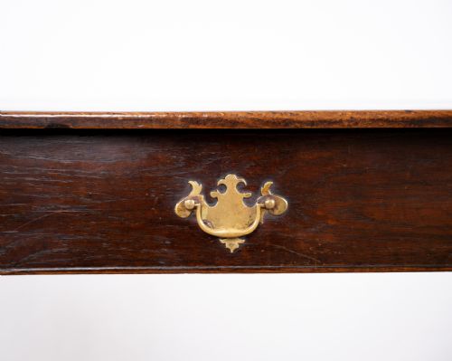 18TH CENTURY ENGLISH OAK SIDE TABLE - ADDITIONAL PHOTO 3
