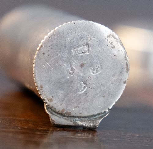 GEORGIAN STERLING SILVER NUTMEG GRATER C1775 - ADDITIONAL PHOTO 5