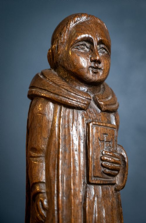 EARLY 20TH CENTURY CARVED OAK ROBED MONK - ADDITIONAL PHOTO 1