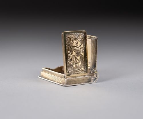 STERLING SILVER GILT BOOK VINAIGRETTE BY TAYLOR AND PERRY BIRMINGHAM 1831 - ADDITIONAL PHOTO 12