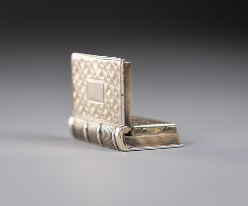 STERLING SILVER GILT BOOK VINAIGRETTE BY TAYLOR AND PERRY BIRMINGHAM 1831 - ADDITIONAL PHOTO 14