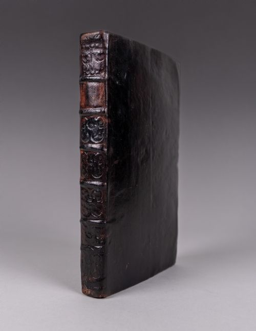 1772 essay on the writings and genius of shakespeare by elizabeth montagu book volume - CATEGORY: ANTIQUE MISCELLANEOUS - DATED 1750
