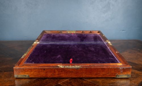 19TH CENTURY MAHOGANY CAMPAIGN WRITING SLOPE - ADDITIONAL PHOTO 10