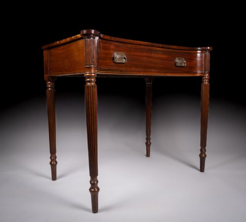 19TH CENTURY MAHOGANY INVERTED BOW FRONT SIDE TABLE - ADDITIONAL PHOTO 1