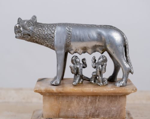 GRAND TOUR SILVERED MODEL OF THE CAPITOLINE WOLF - ADDITIONAL PHOTO 2