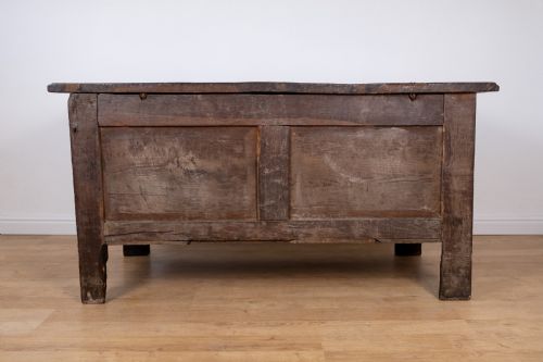 LARGE 17TH CENTURY OAK COFFER - ADDITIONAL PHOTO 14