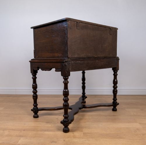 17TH CENTURY OAK BIBLE BOX ON LATER STAND - ADDITIONAL PHOTO 15