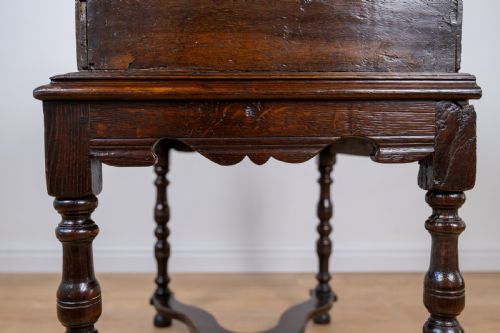 17TH CENTURY OAK BIBLE BOX ON LATER STAND - ADDITIONAL PHOTO 17