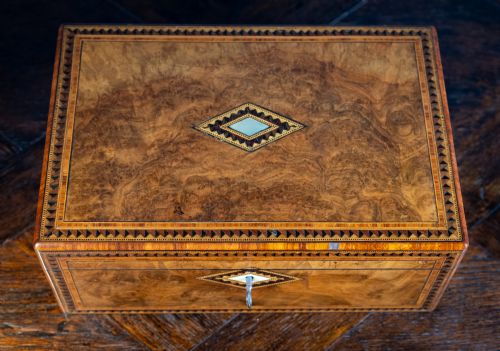 VICTORIAN WALNUT TUNBRIDGE WARE WRITING SLOPE - ADDITIONAL PHOTO 4