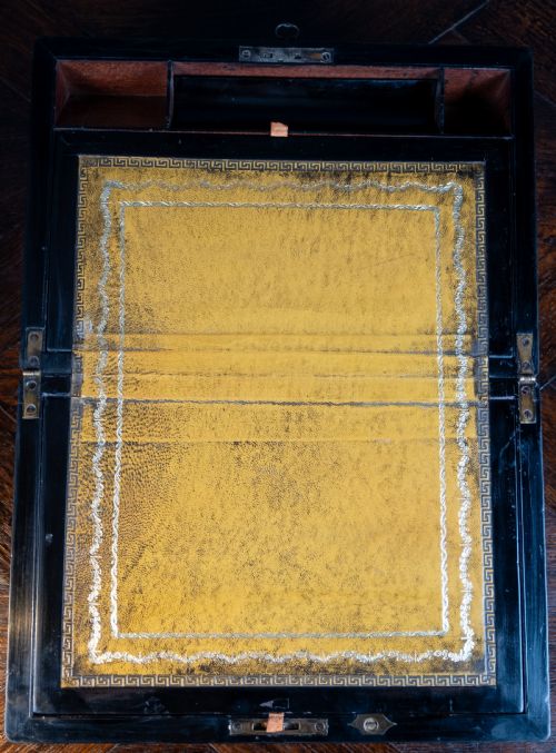 VICTORIAN WALNUT TUNBRIDGE WARE WRITING SLOPE - ADDITIONAL PHOTO 9