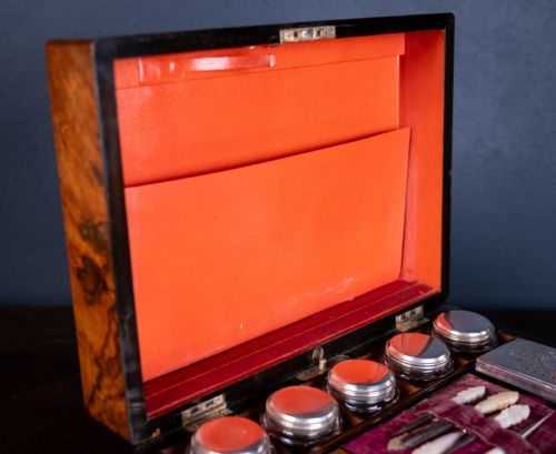 VICTORIAN BURR WALNUT VANITY DRESSING BOX - ADDITIONAL PHOTO 11