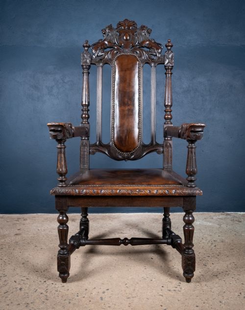 VICTORIAN GOTHIC REVIVAL OAK THRONE CHAIR - ADDITIONAL PHOTO 1
