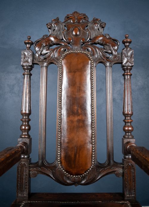 VICTORIAN GOTHIC REVIVAL OAK THRONE CHAIR - ADDITIONAL PHOTO 2