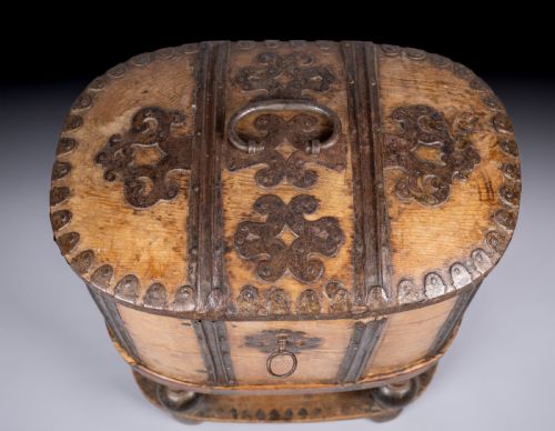 18TH CENTURY SWEDISH BENTWOOD PINE IRON STRONG BOX - ADDITIONAL PHOTO 6