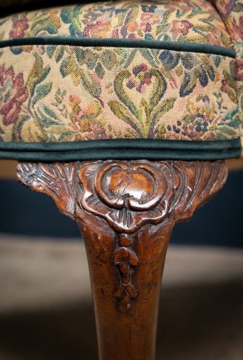 GEORGE II CARVED WALNUT WINGBACK ARMCHAIR C1750 - ADDITIONAL PHOTO 11