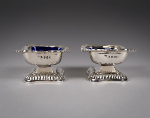 GEORGE III SILVER PEDESTAL OPEN SALTS BY SAMUEL HENNELL JOHN TERRY 1814 - ADDITIONAL PHOTO 5