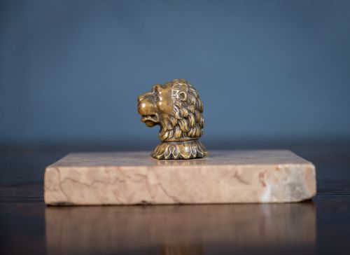 REGENCY BRONZE LION PINK MARBLE DESK WEIGHT - ADDITIONAL PHOTO 1