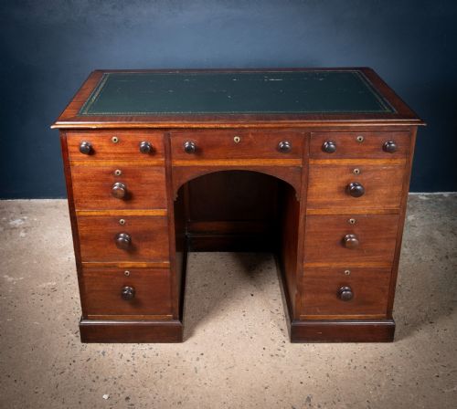 19TH CENTURY MAHOGANY ESTATE DESK C1860 - ADDITIONAL PHOTO 9