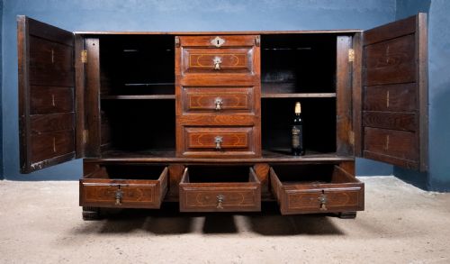 EARLY 18TH CENTURY OAK CUPBOARD MULE CHEST - ADDITIONAL PHOTO 3