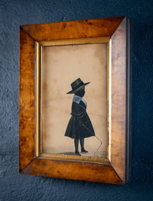 19TH CENTURY BRONZED SILHOUETTE OF A GIRL WITH RIDING CROP - ADDITIONAL PHOTO 2