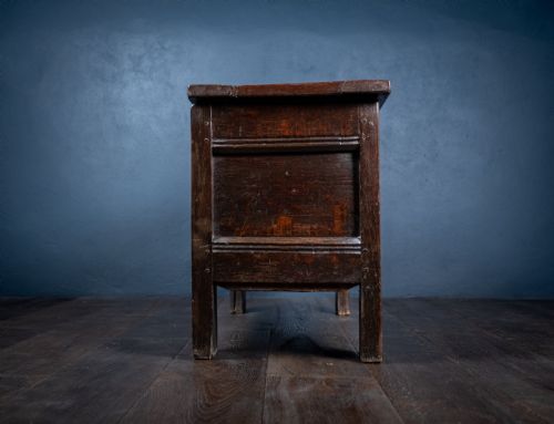 SMALL 17TH CENTURY OAK COFFER - ADDITIONAL PHOTO 6