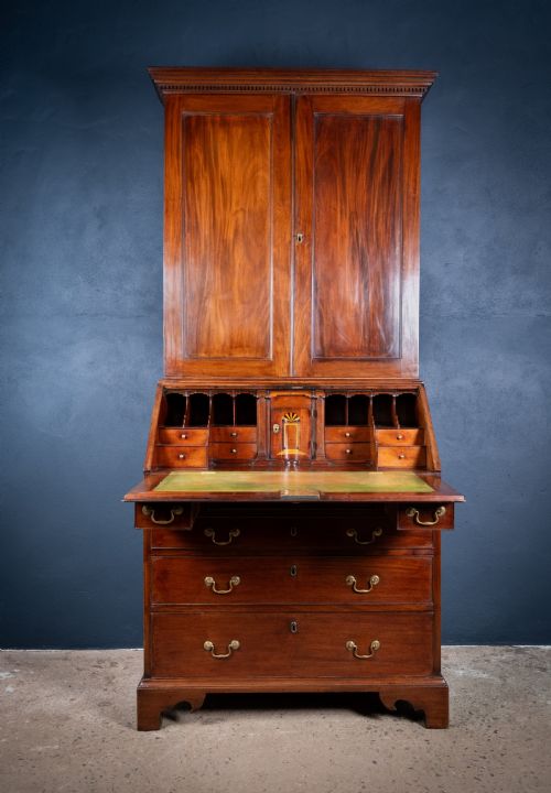 george iii mahogany bookcase bureau - CATEGORY: ANTIQUE BUREAU - DATED GEORGIAN