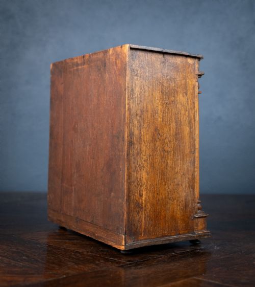 19TH CENTURY MINIATURE CUPBOARD APPRENTICE PIECE - ADDITIONAL PHOTO 16