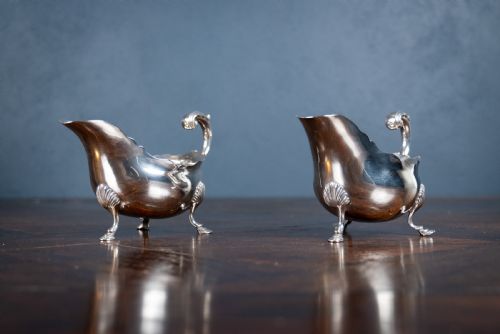 PAIR OF LARGE SILVER SAUCE BOATS BY ABRAHAM PORTAL LONDON 1768 - ADDITIONAL PHOTO 1