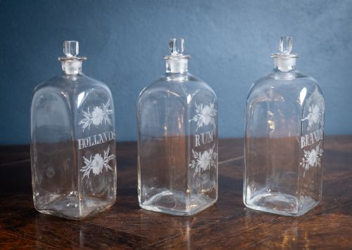 THREE GEORGIAN HAND BLOWN ETCHED GLASS DECANTERS C1790 - ADDITIONAL PHOTO 3