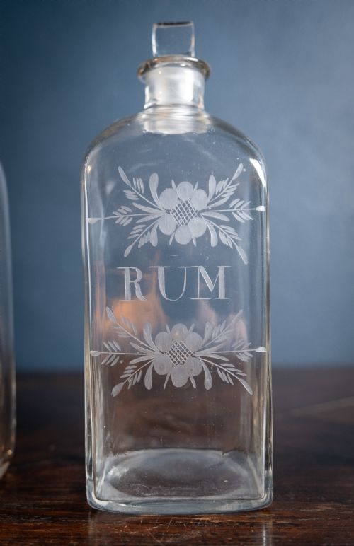 THREE GEORGIAN HAND BLOWN ETCHED GLASS DECANTERS C1790 - ADDITIONAL PHOTO 5