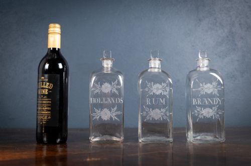 THREE GEORGIAN HAND BLOWN ETCHED GLASS DECANTERS C1790 - ADDITIONAL PHOTO 14