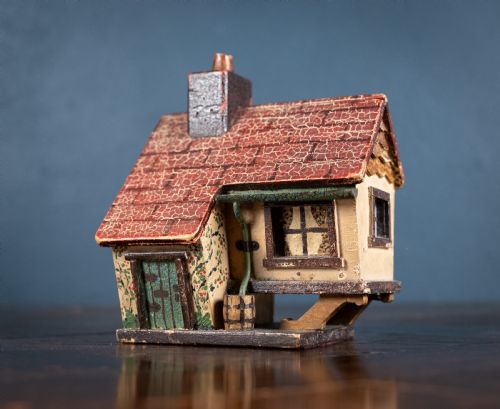 folk art painted wooden cottage money box - CATEGORY: ANTIQUE BOXES - DATED 1930