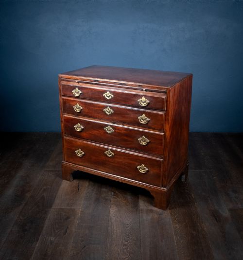 GEORGE II MAHOGANY BACHELORS CHEST C1750 - ADDITIONAL PHOTO 2