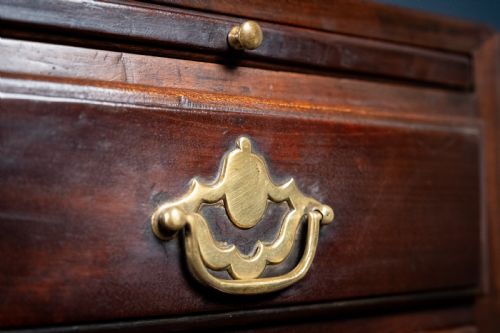 GEORGE II MAHOGANY BACHELORS CHEST C1750 - ADDITIONAL PHOTO 9