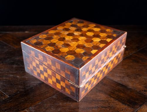 19TH CENTURY PRIMITIVE PARQUETRY WRITING SLOPE - ADDITIONAL PHOTO 7