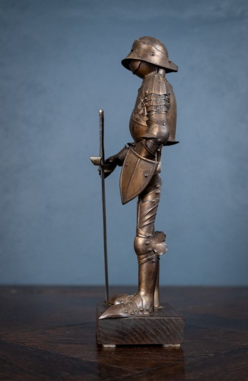 MINIATURE SUIT OF ARMOUR C1920 - ADDITIONAL PHOTO 6