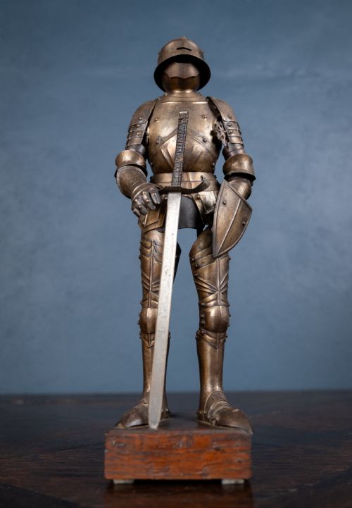 MINIATURE SUIT OF ARMOUR C1920 - ADDITIONAL PHOTO 12
