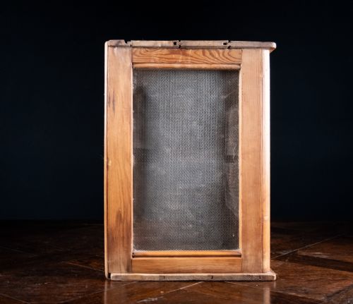 19TH CENTURY PINE FOOD SAFE - ADDITIONAL PHOTO 5