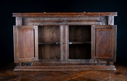 LARGE 18TH CENTURY OAK WALL CUPBOARD - ADDITIONAL PHOTO 3