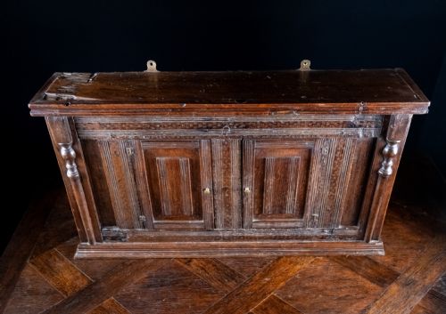 LARGE 18TH CENTURY OAK WALL CUPBOARD - ADDITIONAL PHOTO 6