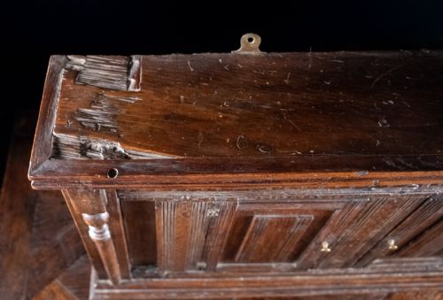 LARGE 18TH CENTURY OAK WALL CUPBOARD - ADDITIONAL PHOTO 7